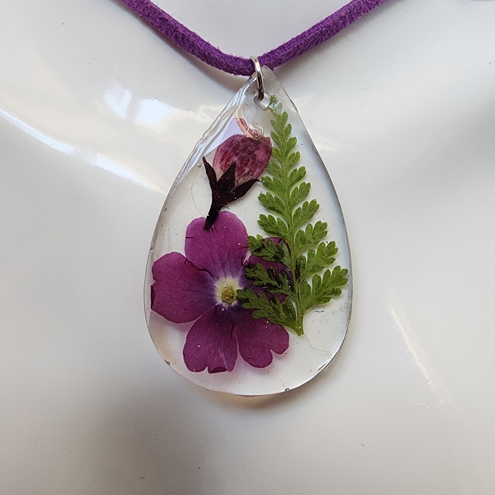 BrazenSoul Pressed Flower Resin Pendant Necklace